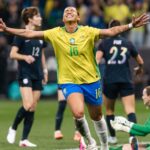 Oito cidades, 32 seleções e bilhões em circulação: quem ficará com o dinheiro da Copa Feminina de 2027?